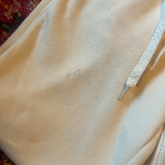 Fabletics material soft and cream color - Picture 4 of 4